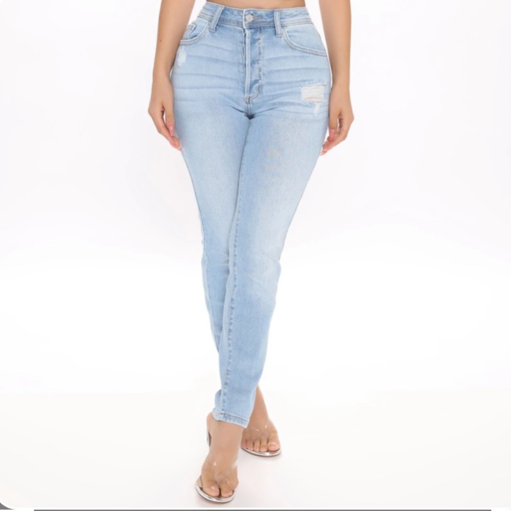 Fashion nova Diara Distressed Ankle Jeans